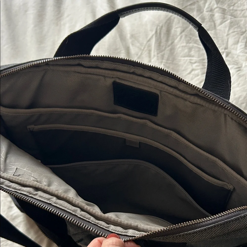 TUMI Dalston Acer Laptop Messenger Bag Gray Slim Travel Briefcase Shoulder Strap